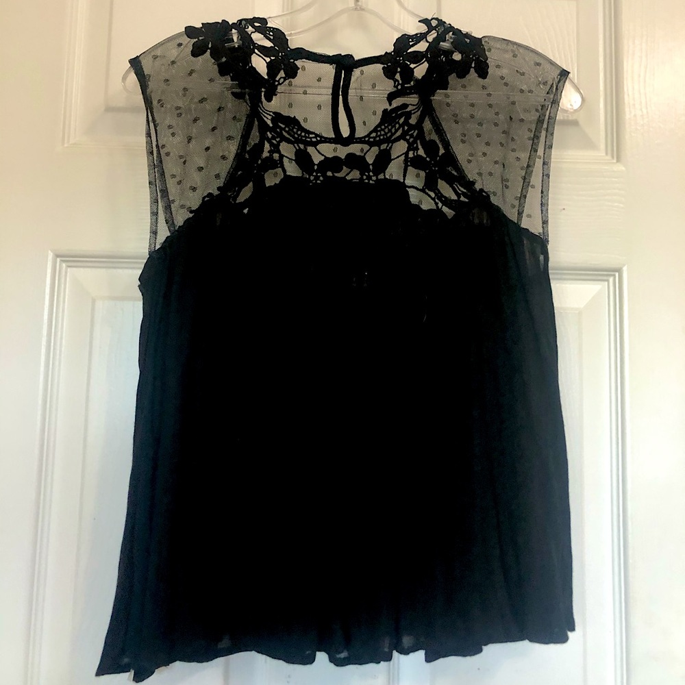 Black top with detailed lace,embroidered flowers!
